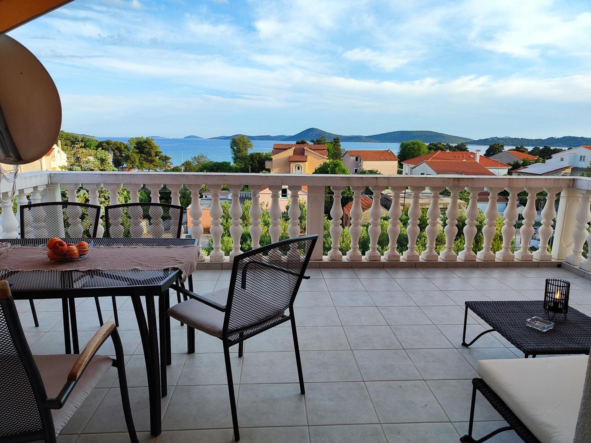 Apartmani Seka Vodice Exterior photo
