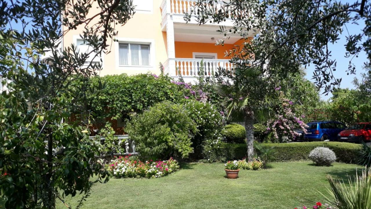 Apartmani Seka Vodice Exterior photo
