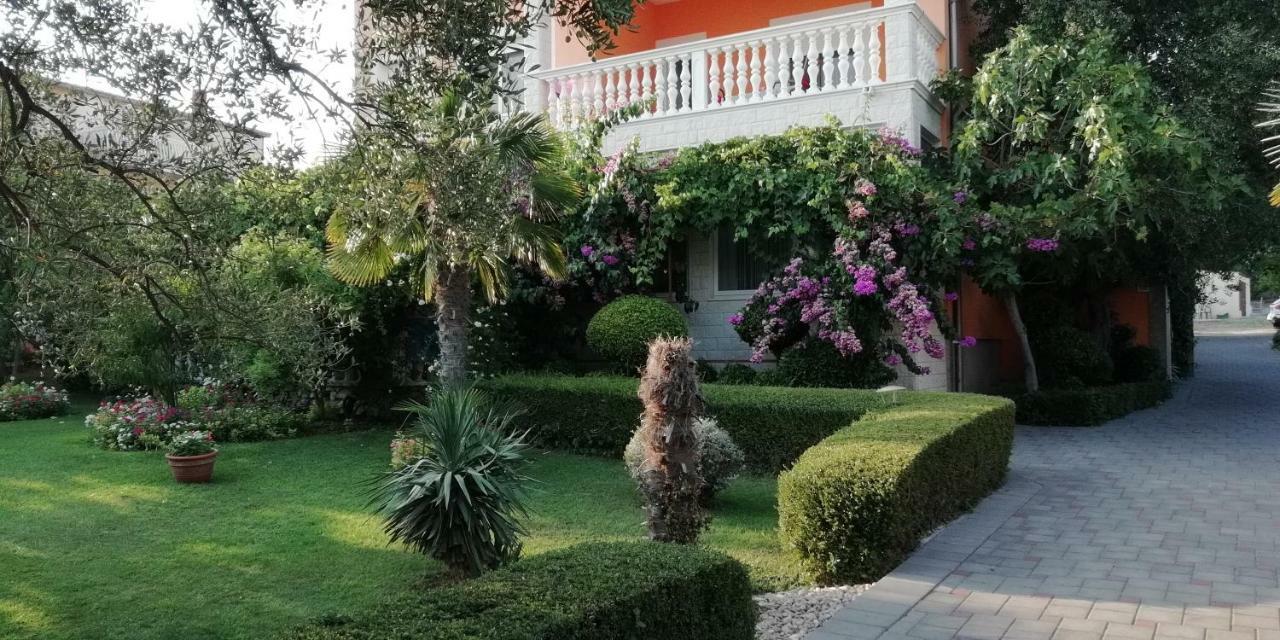 Apartmani Seka Vodice Exterior photo